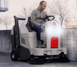 COMAC CS 800B - аккумуляторная подметальная машина (с двумя щетками) 24156 - фото 33968