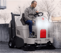 COMAC CS 800B - аккумуляторная подметальная машина (с двумя щетками) 24156